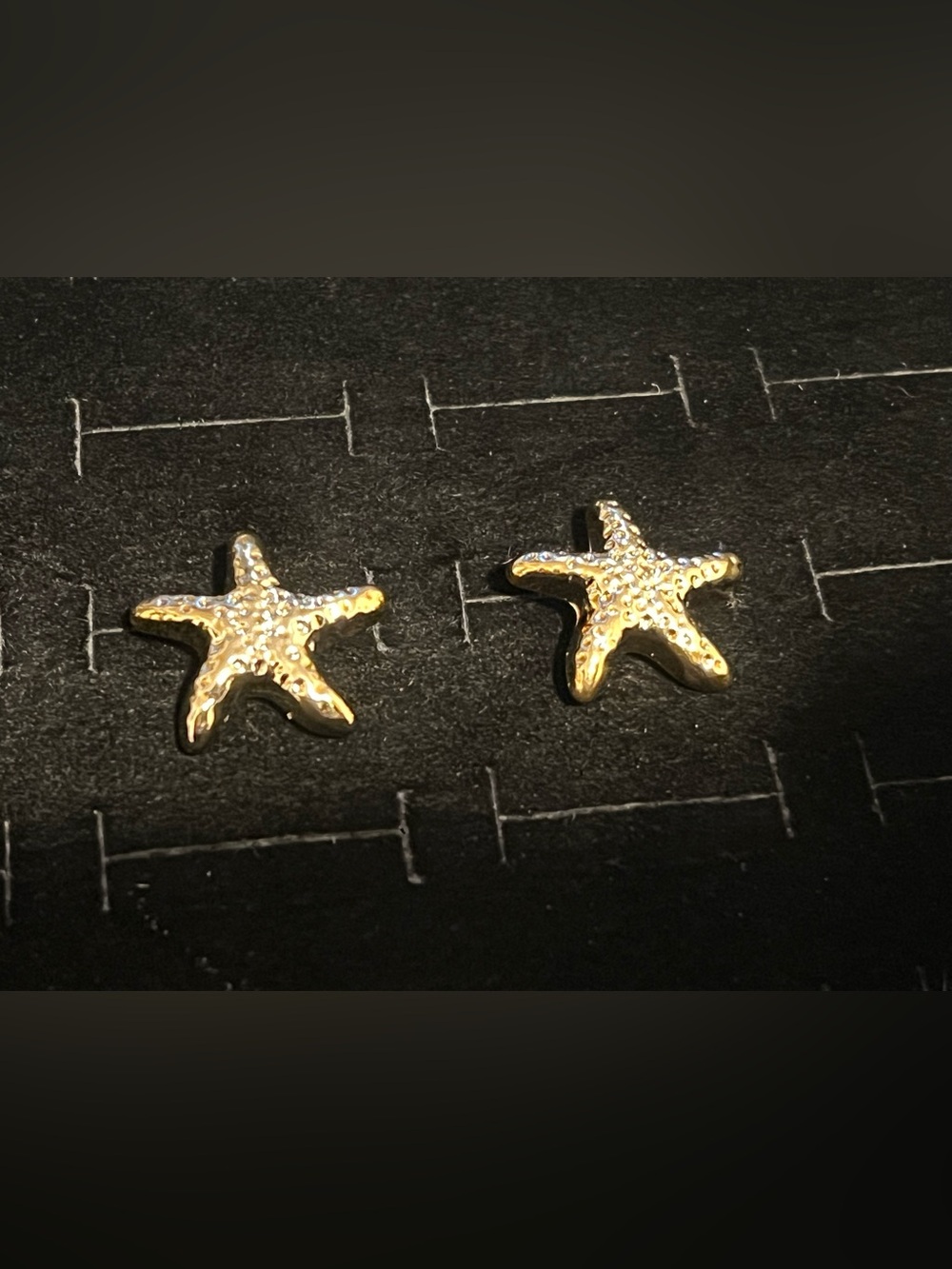 Gold Starfish plastic metal Stud Earrings - Gold Color